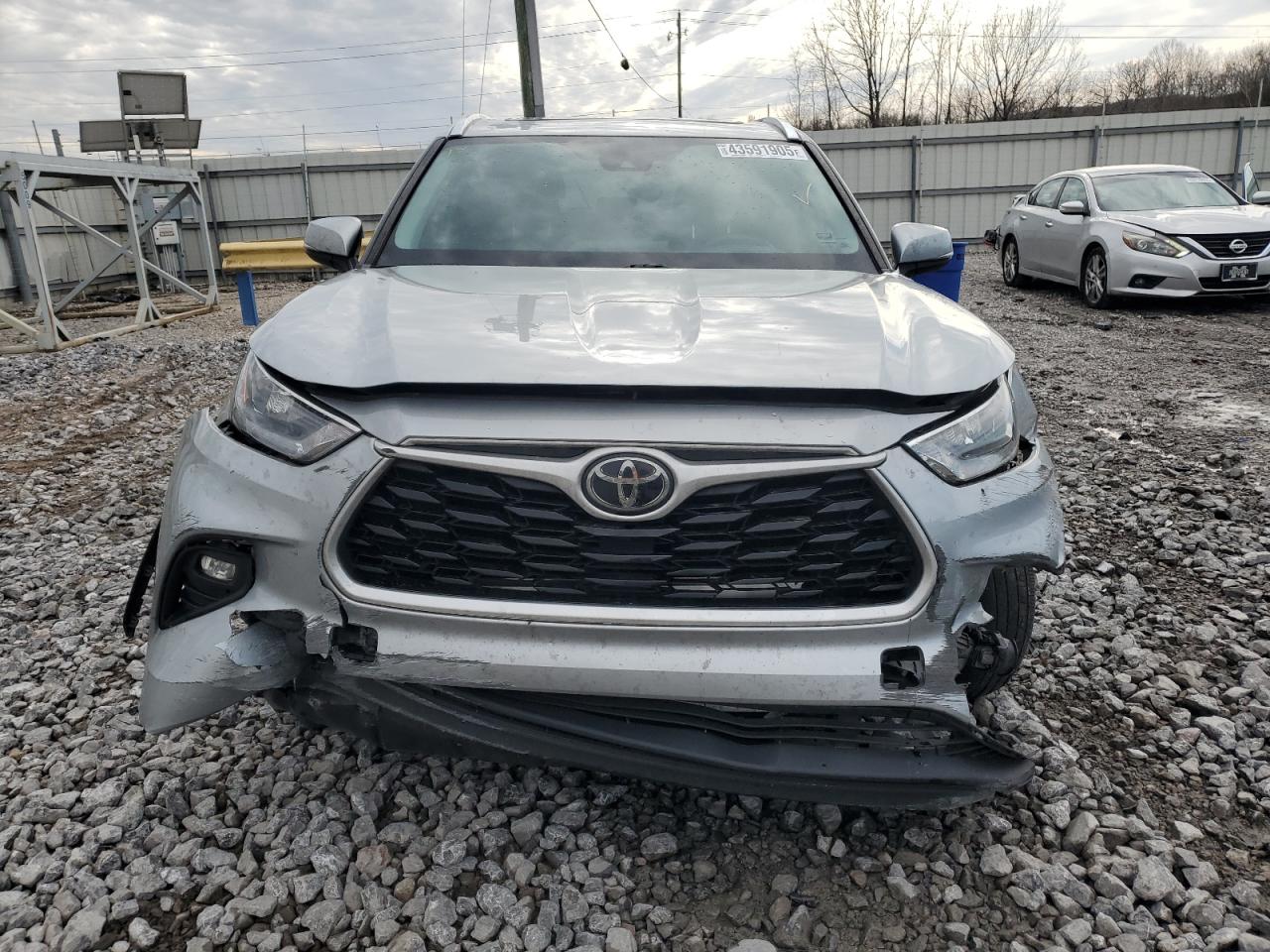 2020 Toyota Highlander - Image 5