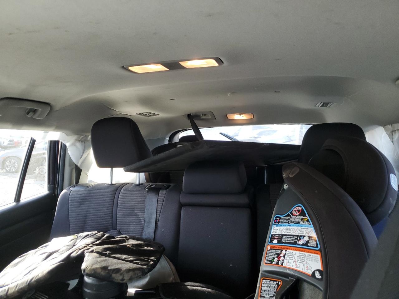2022 Toyota Highlander - Image 10