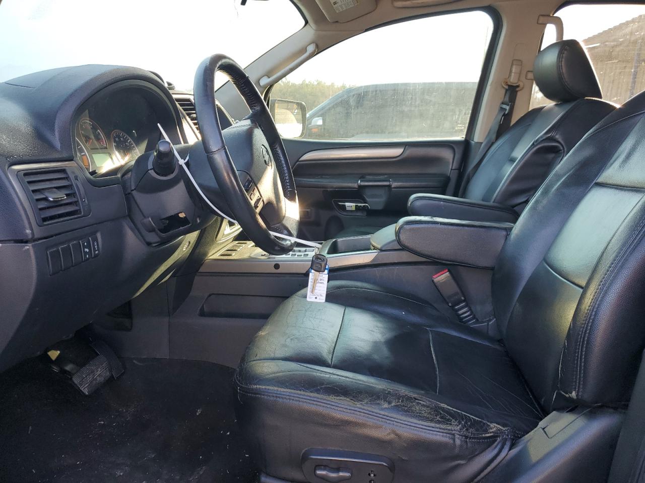 2010 Nissan Armada - Image 7