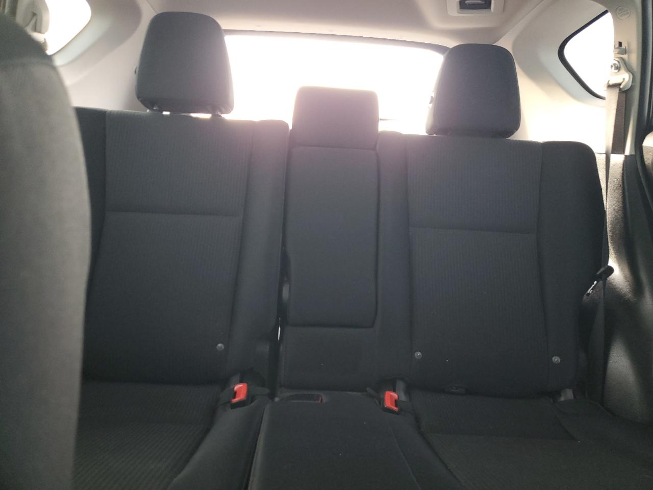 2015 Toyota RAV 4 - Image 10
