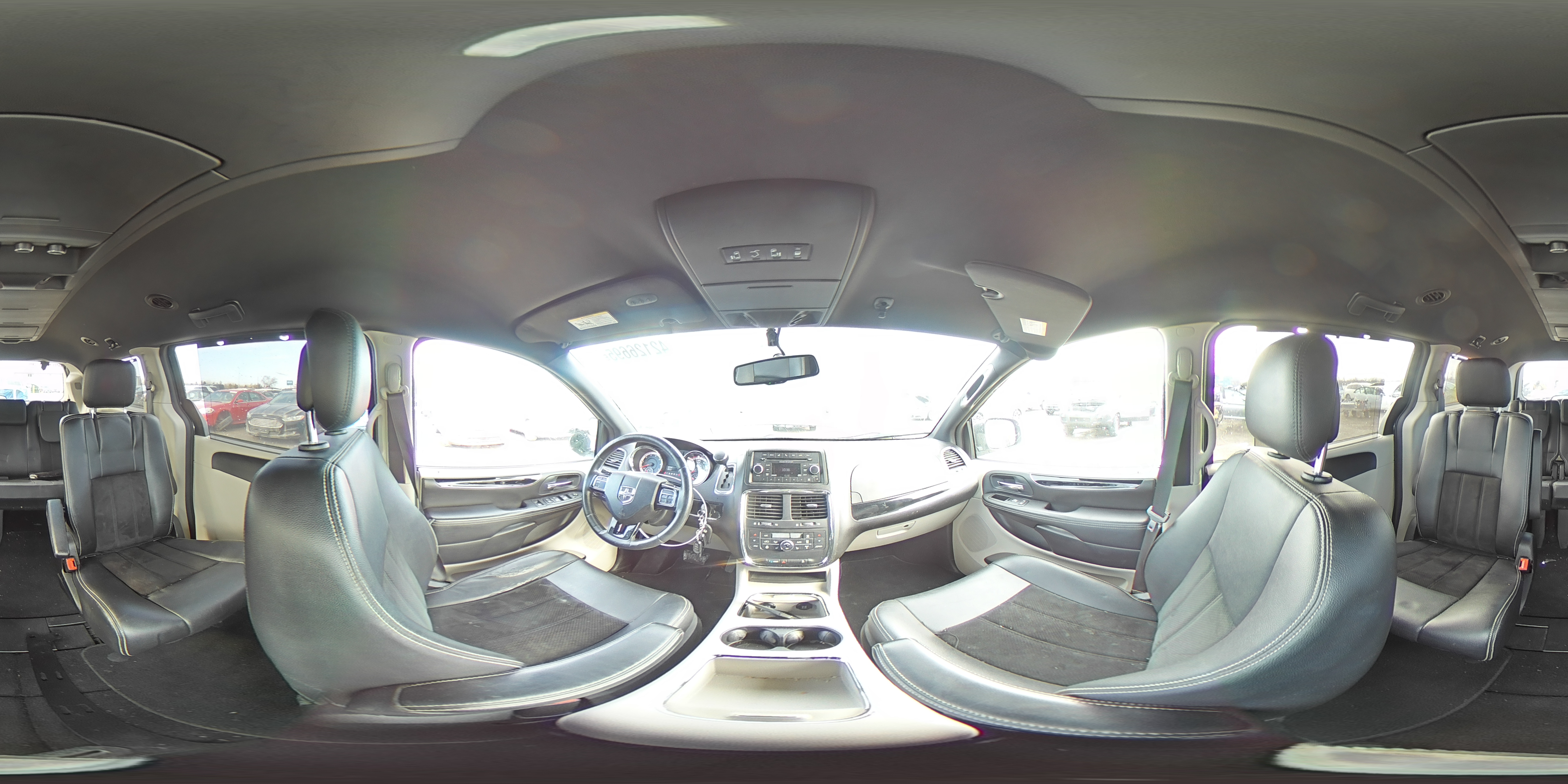 2014 Dodge Caravan - Image 14