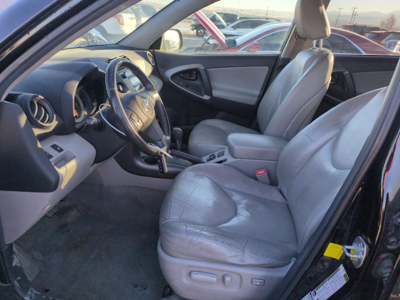 2011 Toyota RAV 4 - Image 7