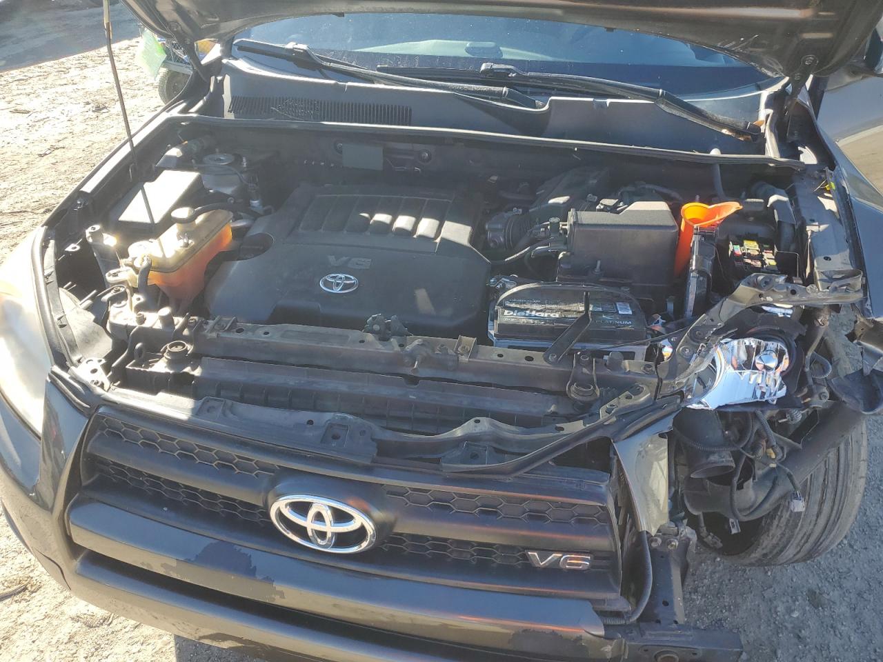 2010 Toyota RAV 4 - Image 13