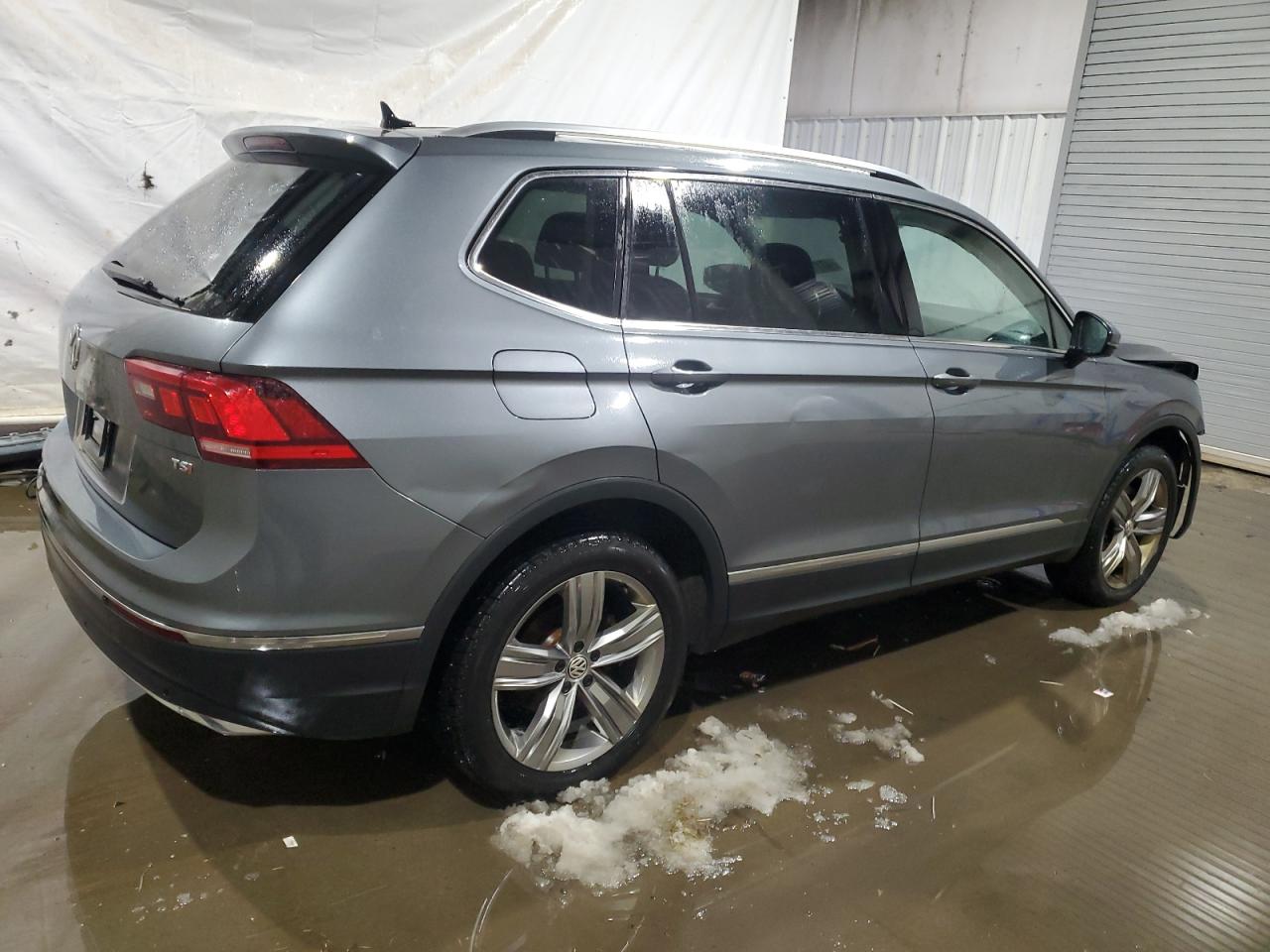 2018 Volkswagen Tiguan - Image 3