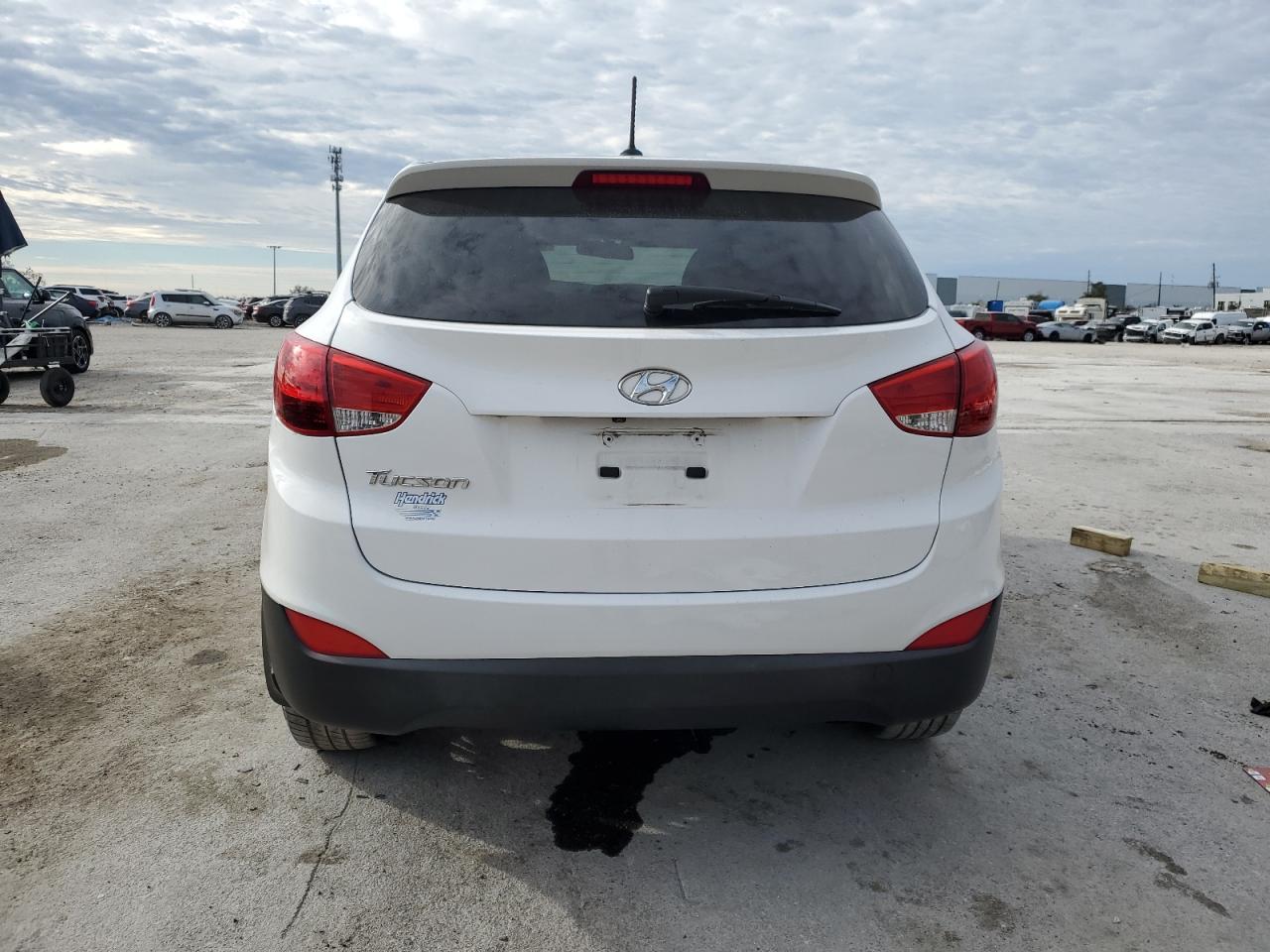 2015 Hyundai Tucson Gls VIN: KMFU084948 Lot: 88974765