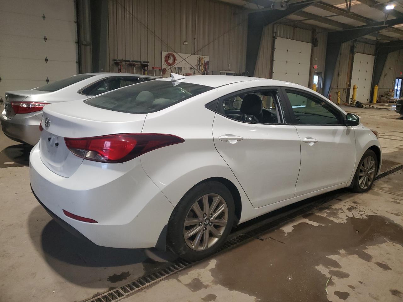 VIN 5NPDH4AE7GH729024 2016 HYUNDAI ELANTRA no.3