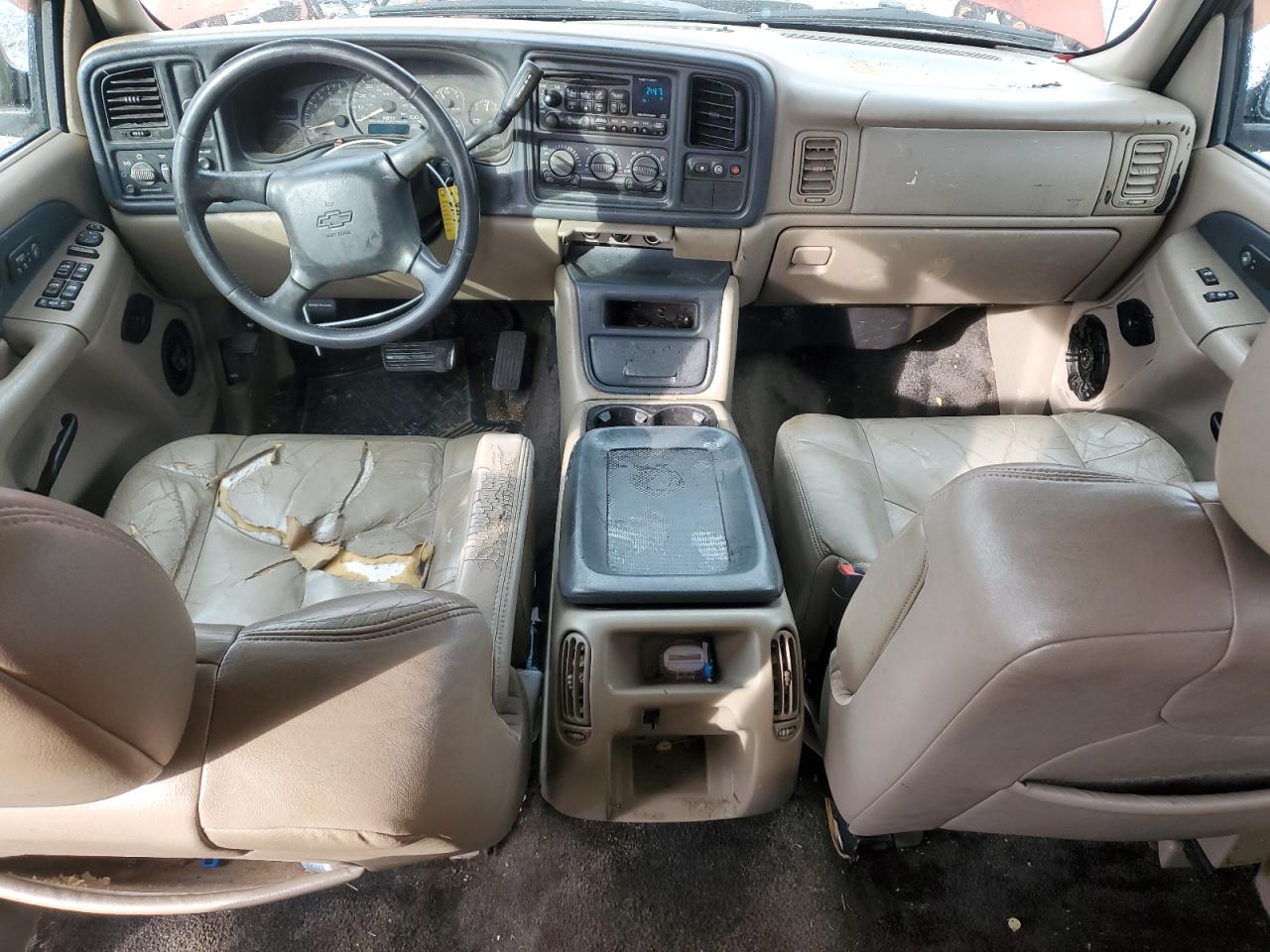 2002 Chevrolet Avalanche - Image 8
