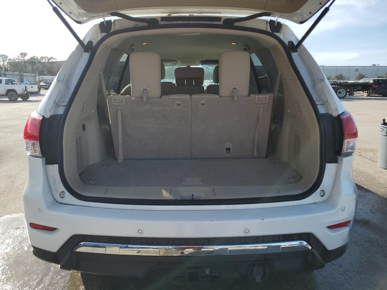 2013 Nissan Pathfinder - Image 6