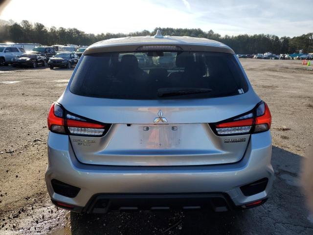  MITSUBISHI OUTLANDER 2021 Srebrny