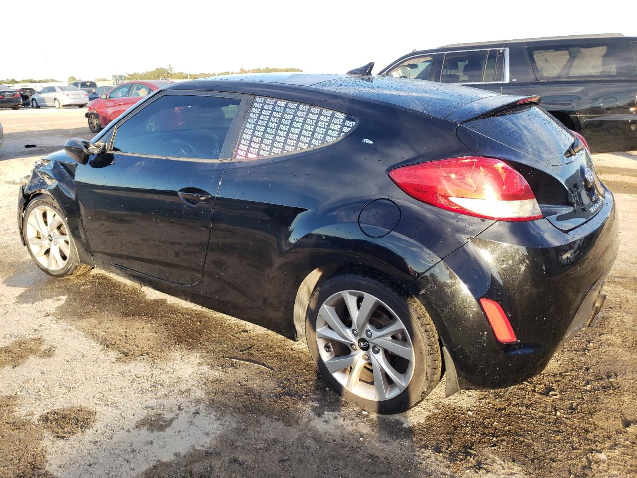 2016 Hyundai Veloster - Image 2