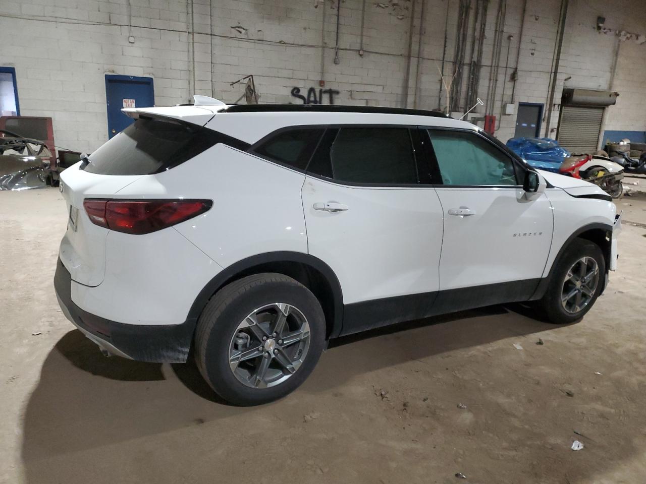 2023 Chevrolet Blazer - Image 3