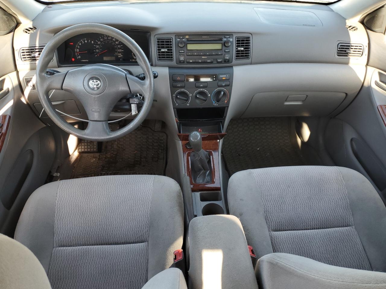 2005 Toyota Corolla - Image 8