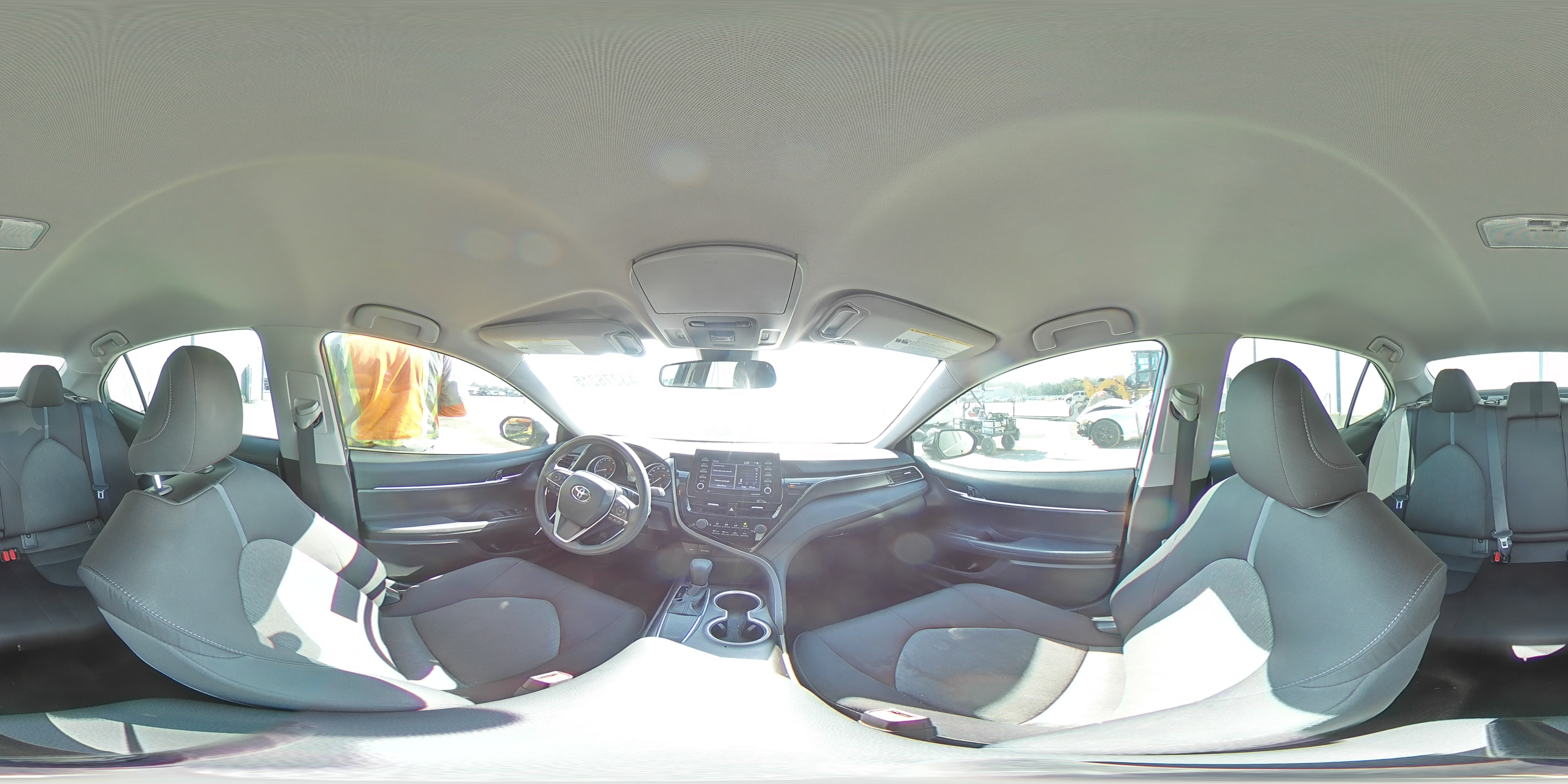2021 Toyota Camry - Image 12