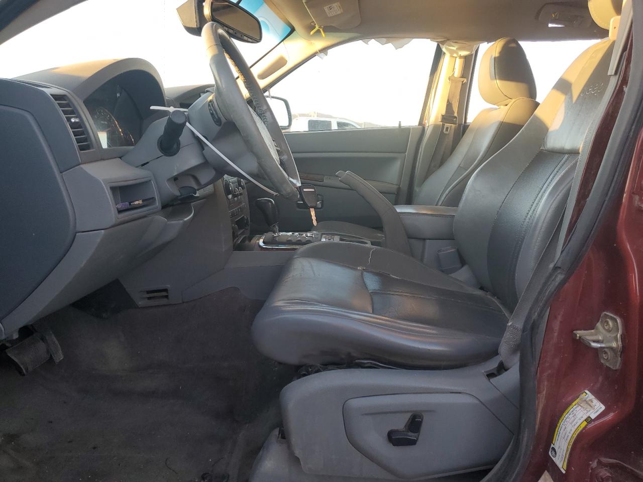 2007 Jeep Grand Cherokee - Image 7