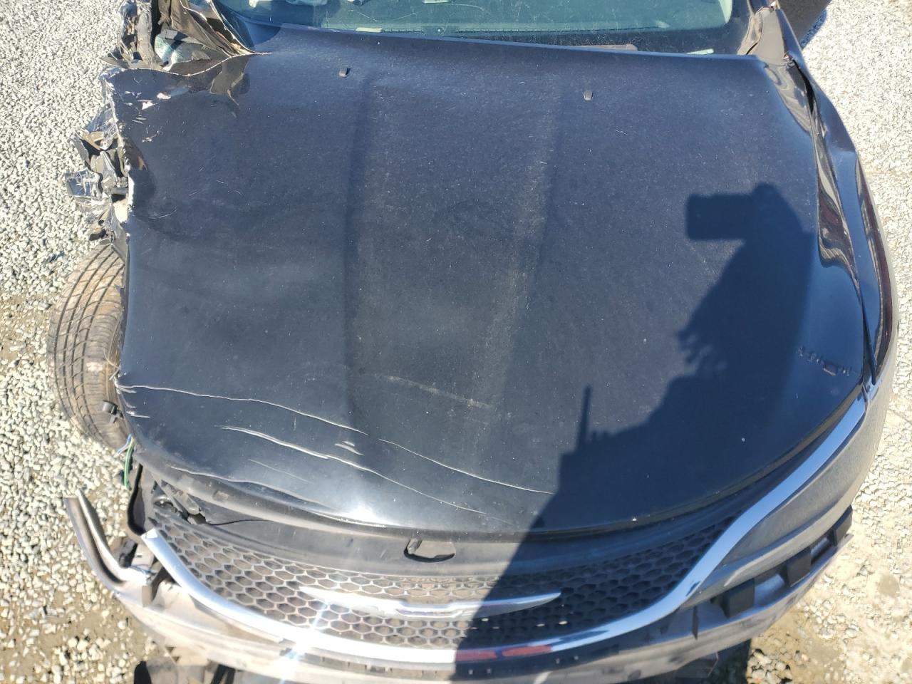 2015 Chrysler 200 - Image 12