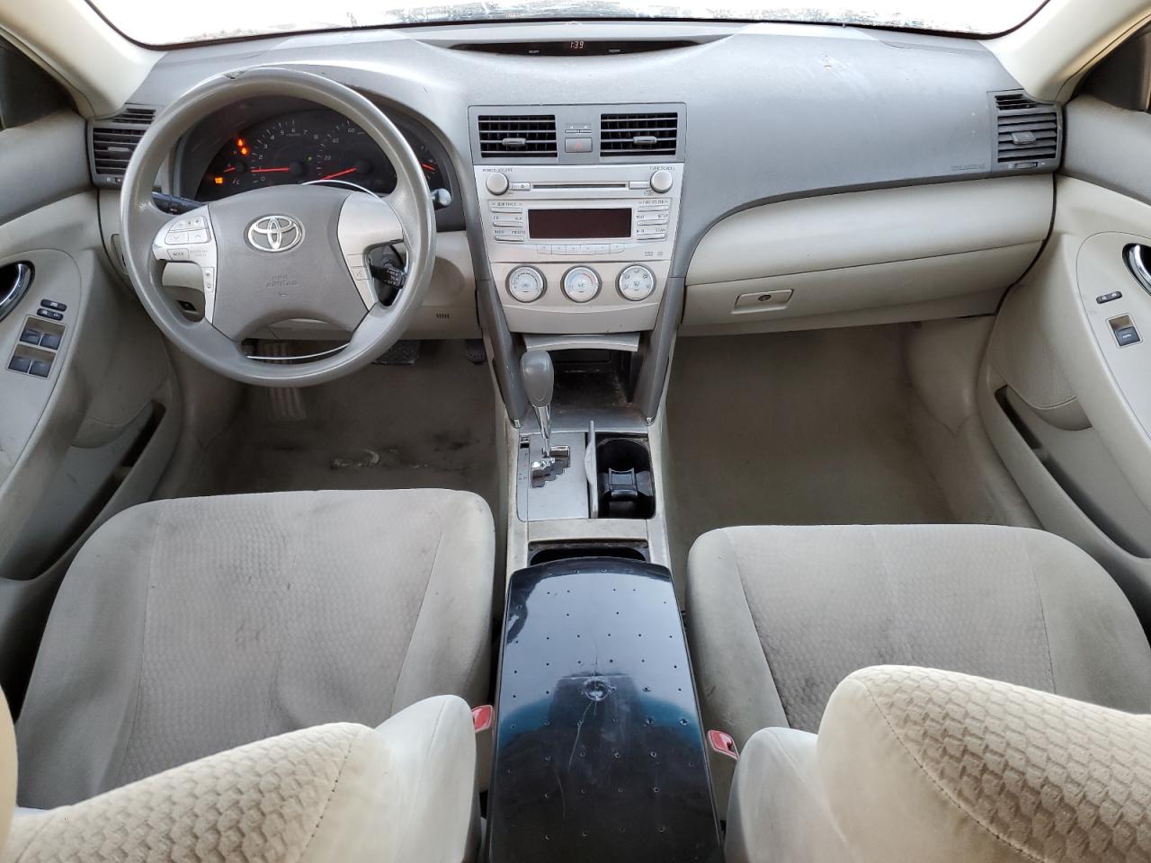 2011 Toyota Camry - Image 8