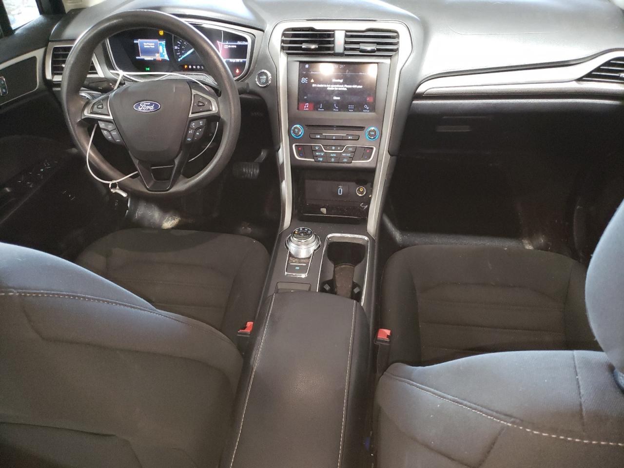 2017 Ford Fusion - Image 8