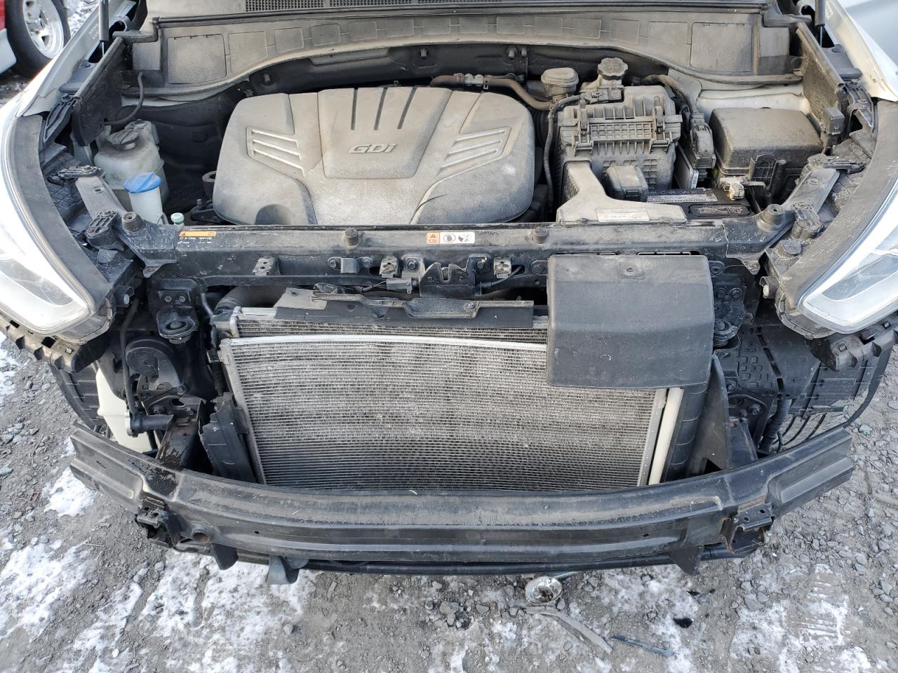 2015 Hyundai Santa Fe - Image 12