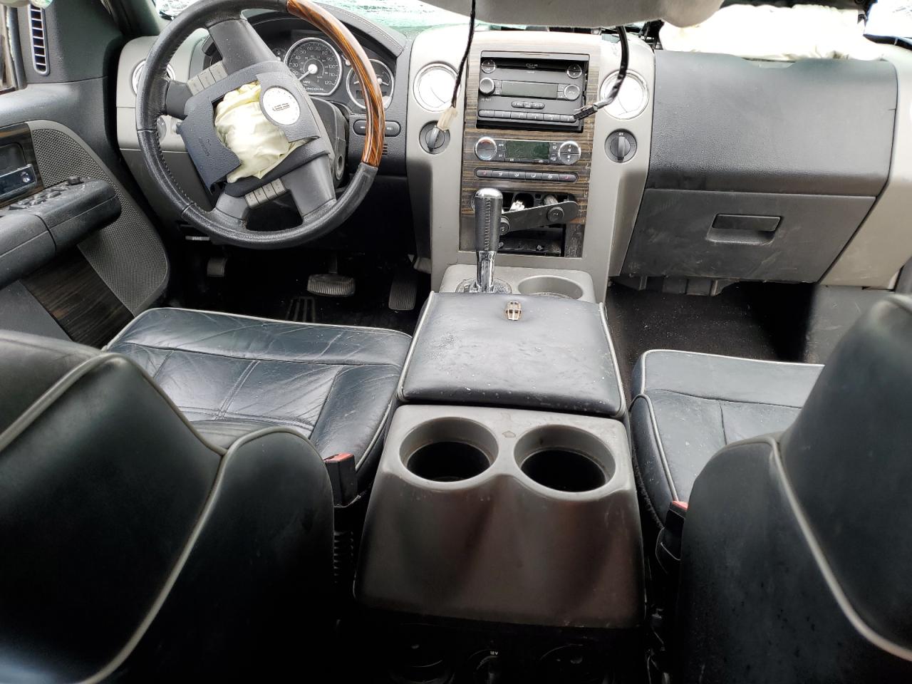 2008 Lincoln Mark LT - Image 8
