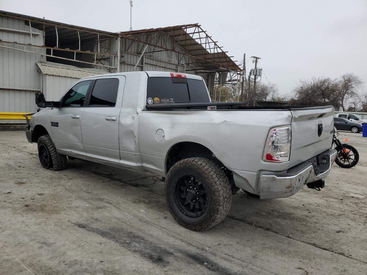 2017 RAM 2500 - Image 2