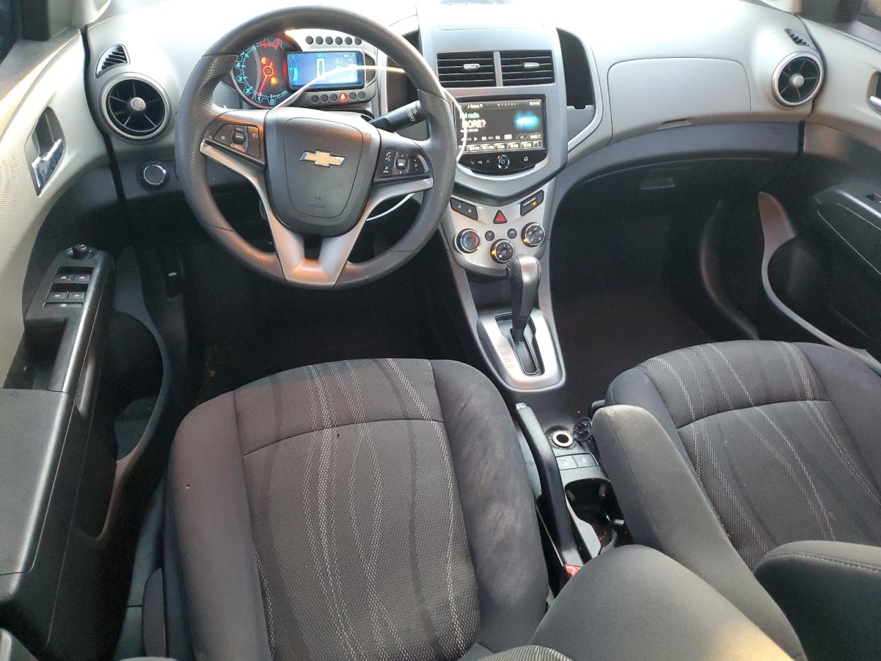 2013 Chevrolet Sonic - Image 8