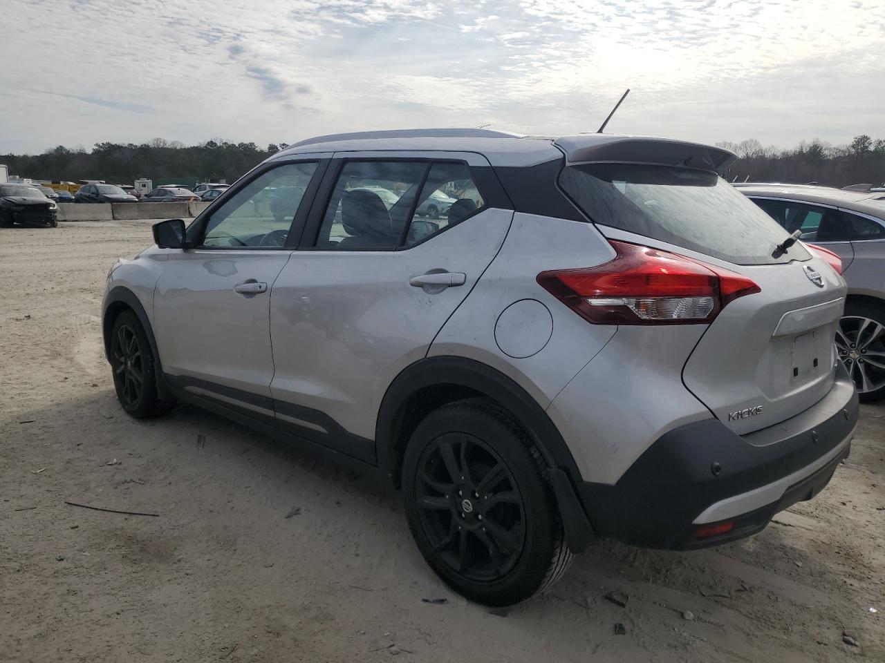 2020 Nissan Kicks - Image 2