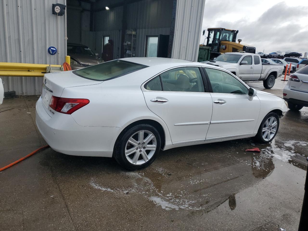2009 Lexus ES - Image 3