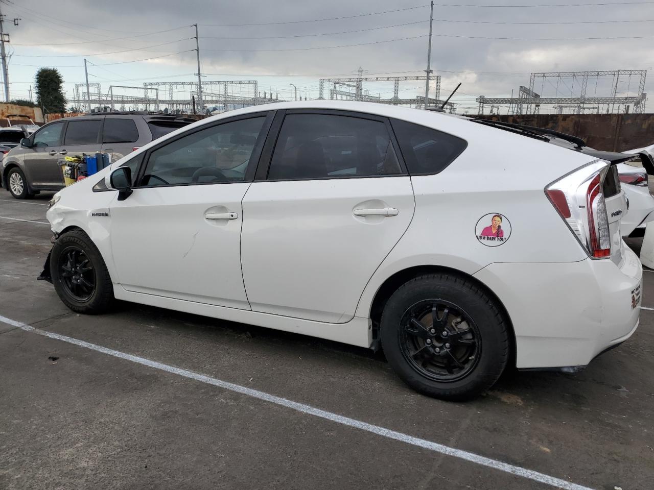 2014 Toyota Prius - Image 2