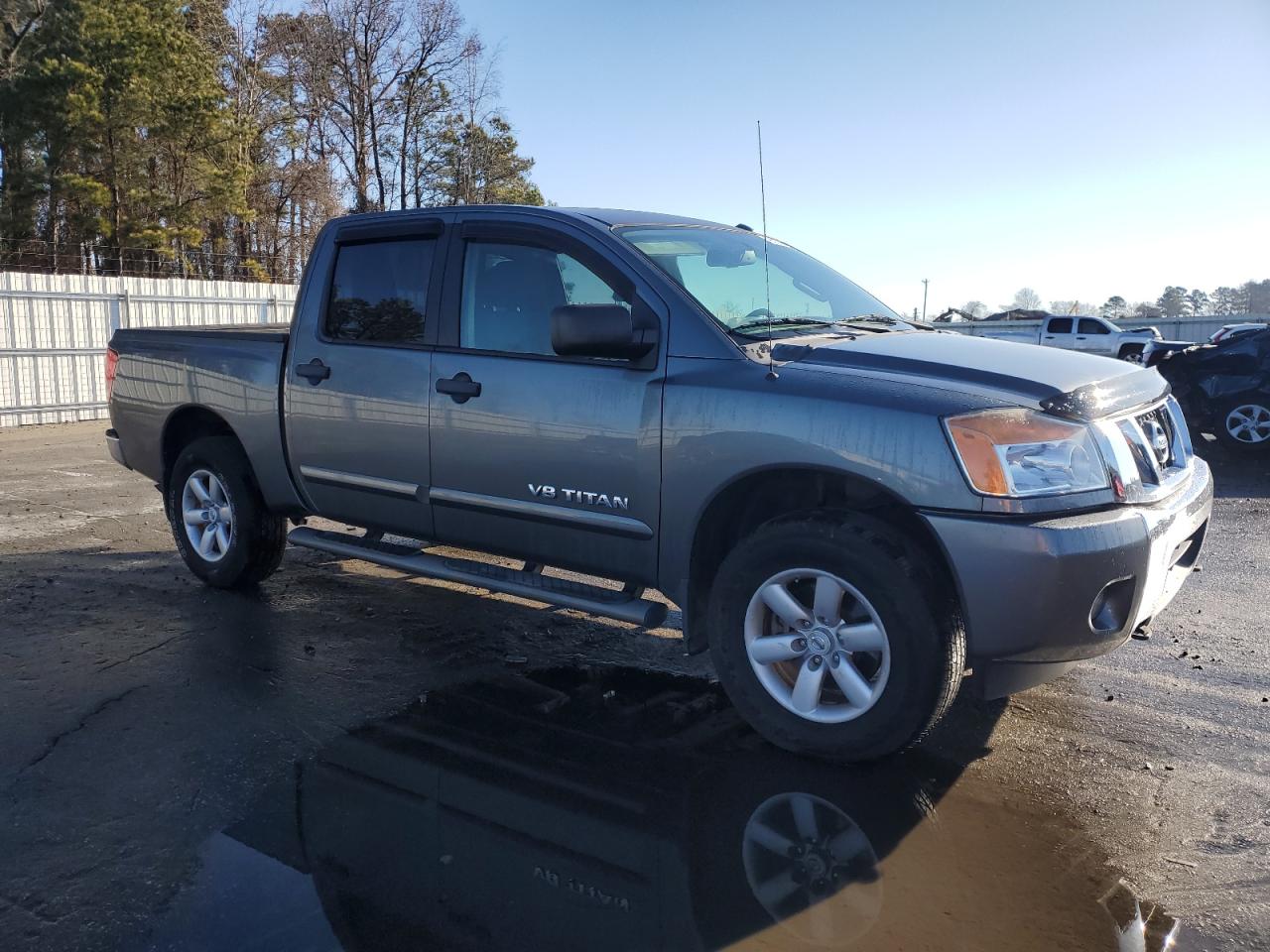 2013 Nissan Titan - Image 4