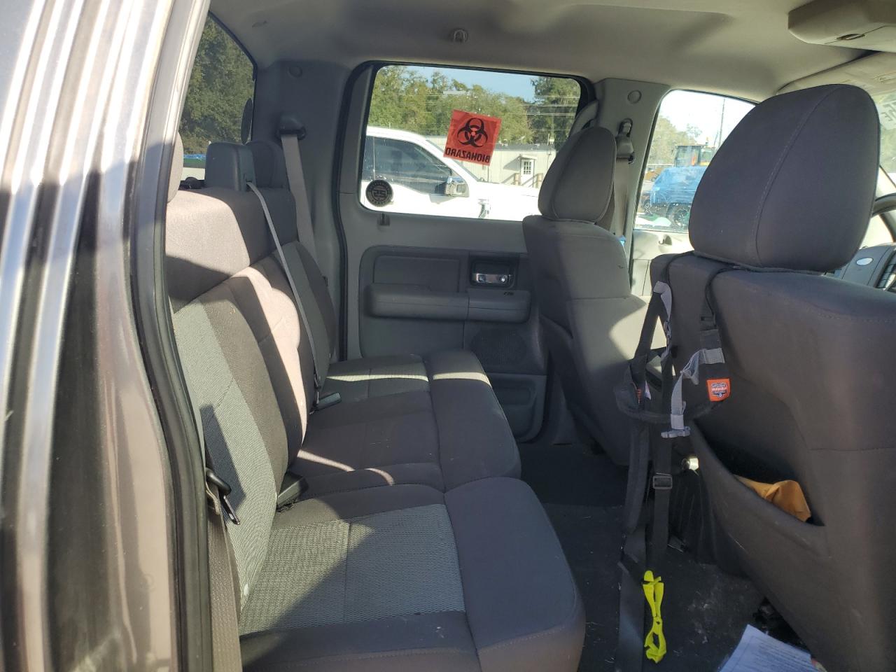 2006 Ford F-150 - Image 10