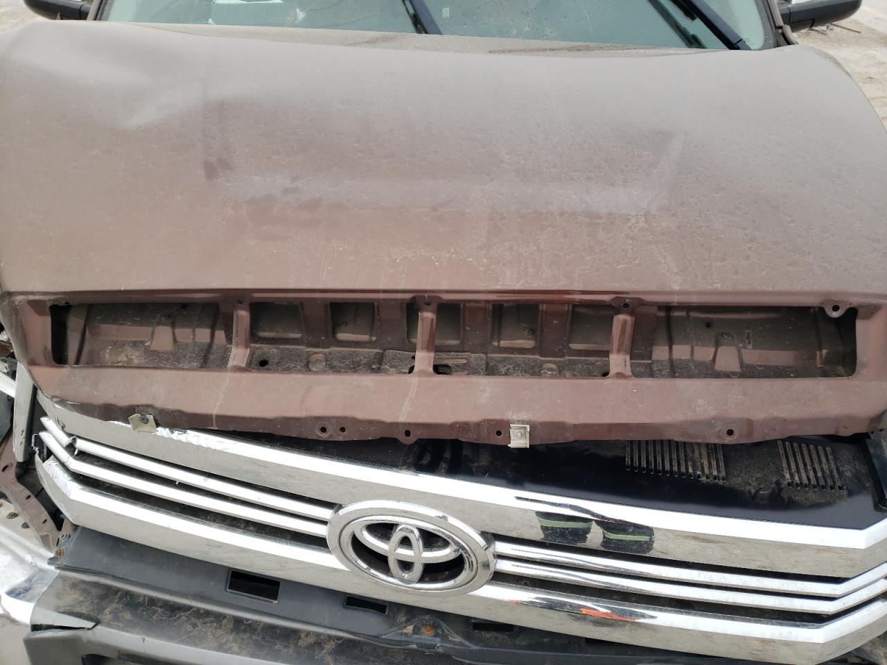2016 Toyota Tundra - Image 13