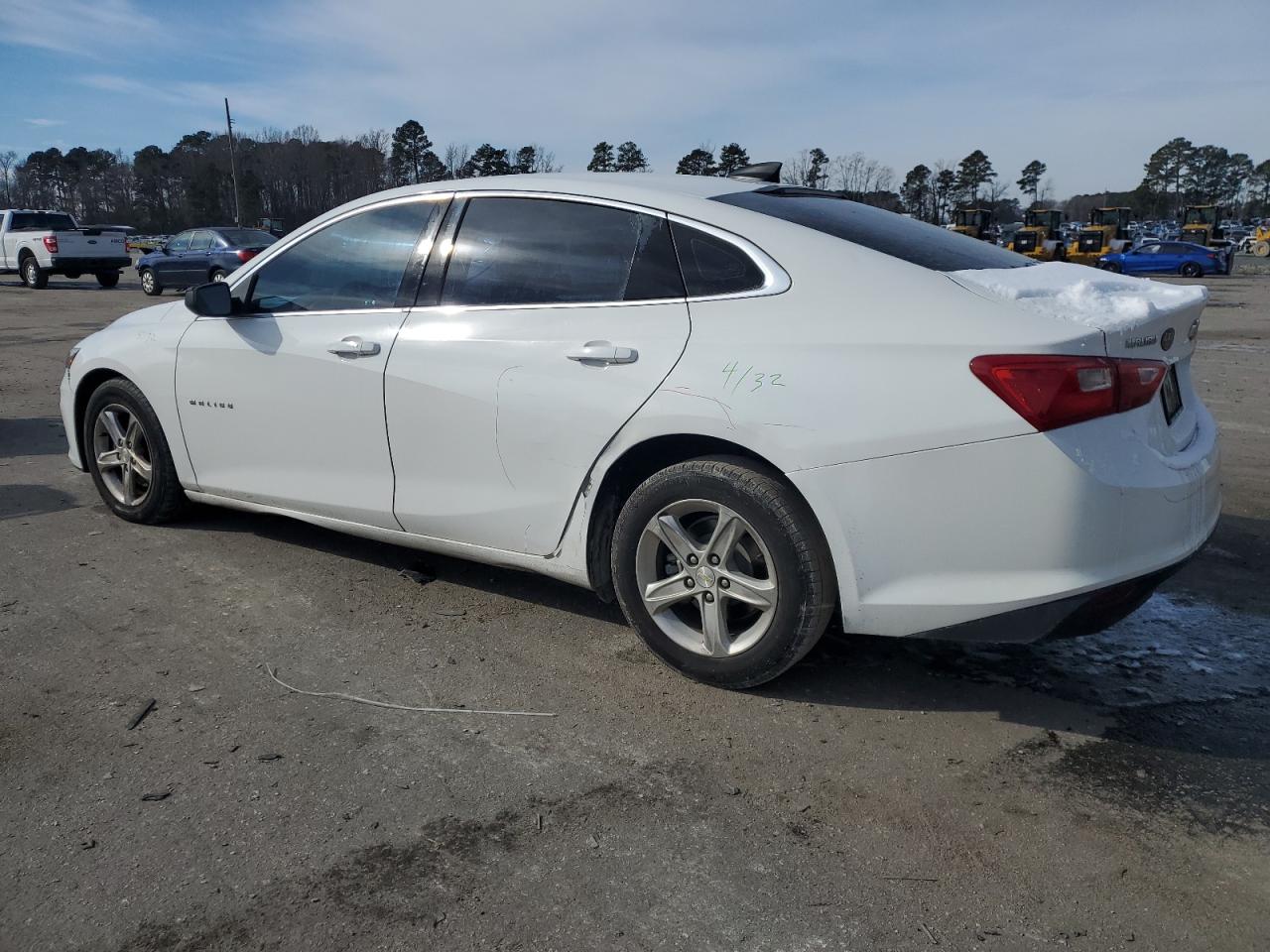2019 Chevrolet Malibu - Image 2