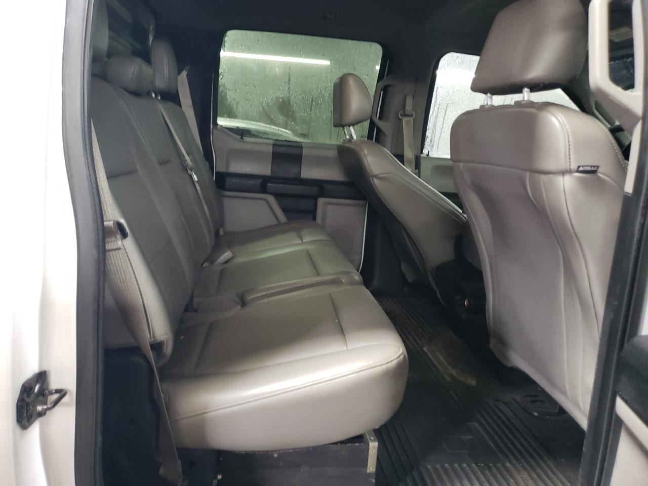 2017 Ford F250 - Image 10
