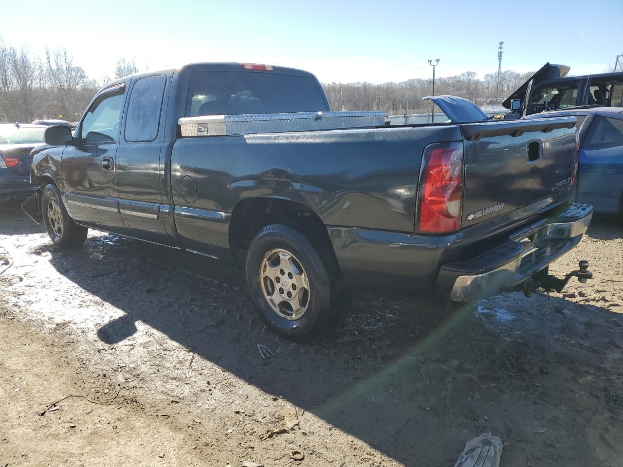2004 Chevrolet Silverado - Image 2