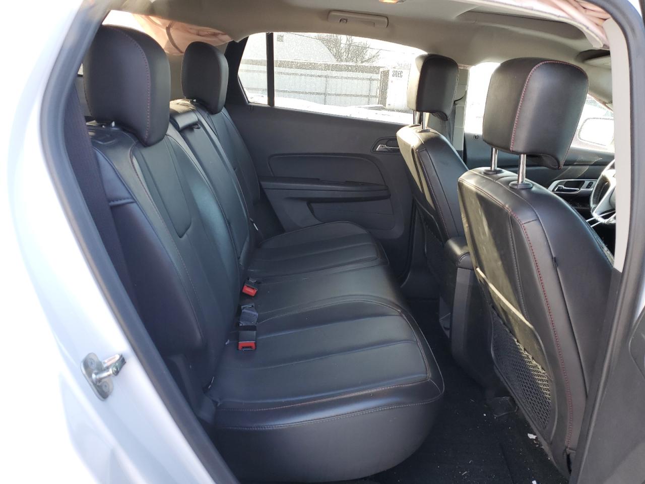 2017 GMC Terrain - Image 11
