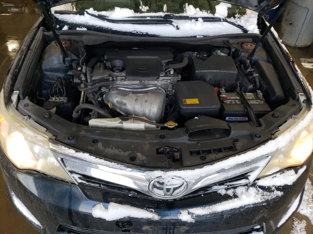2014 Toyota Camry - Image 11