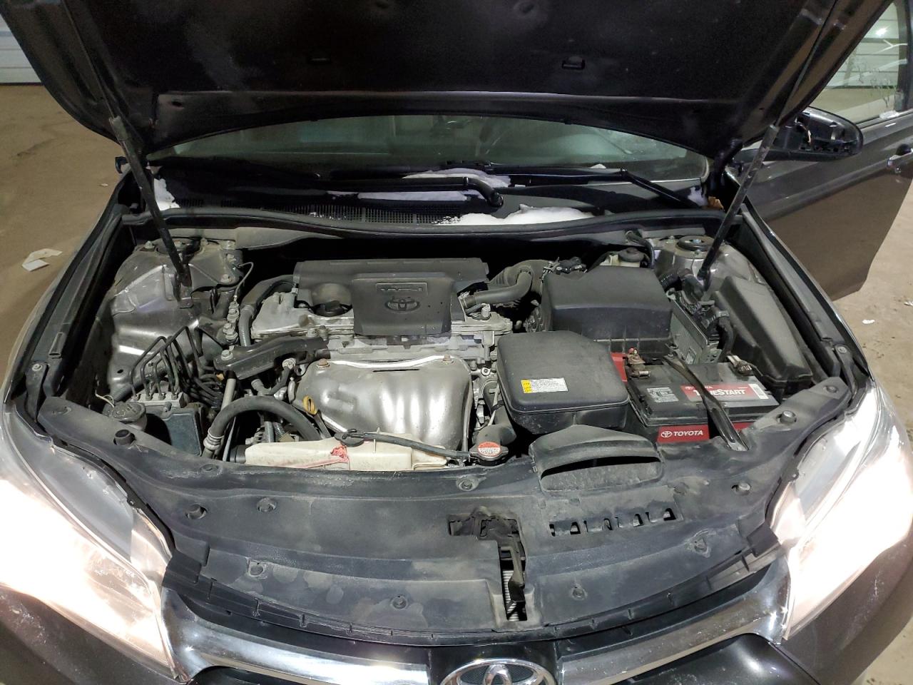 2016 Toyota Camry - Image 11