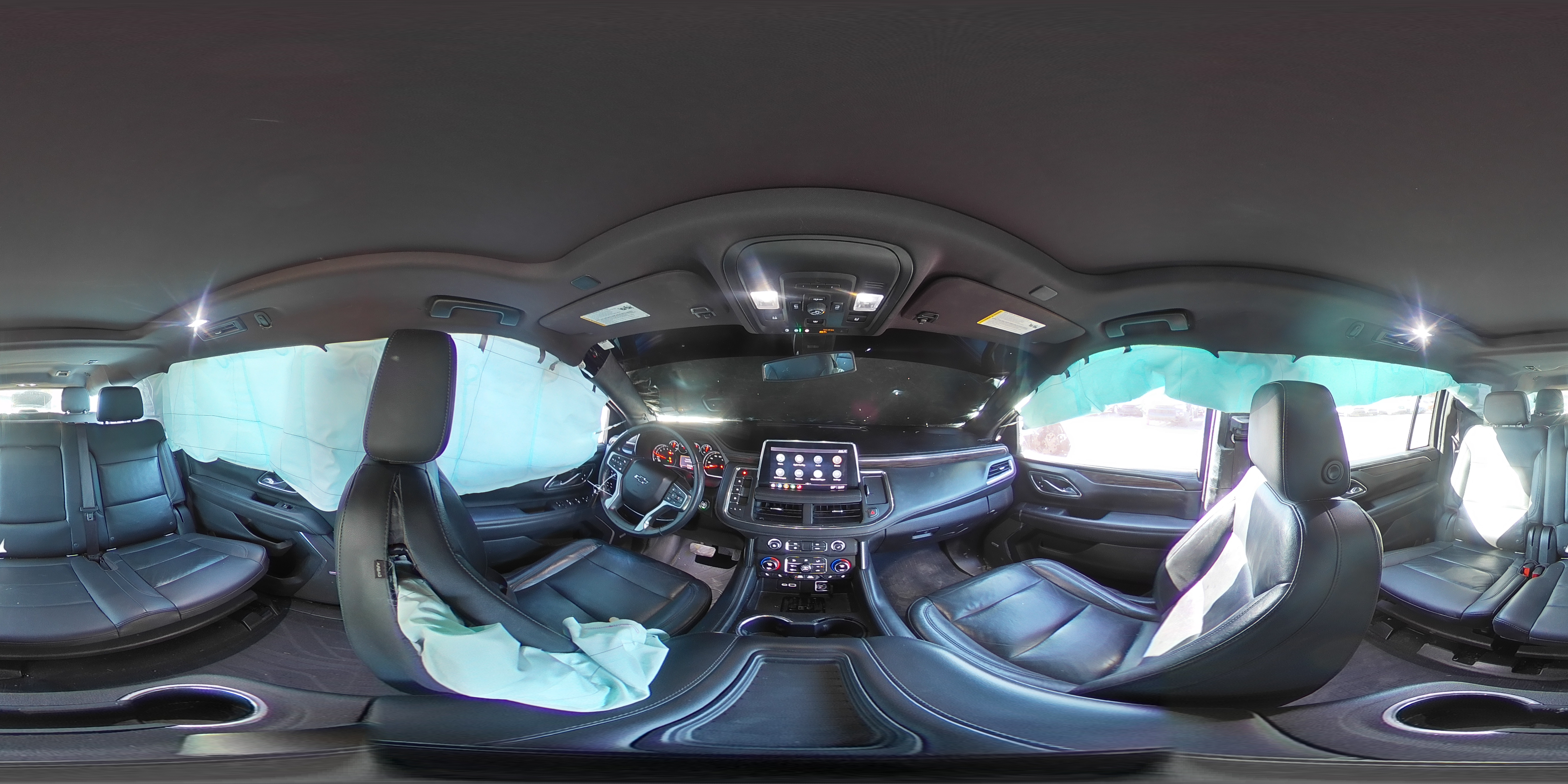 2021 Chevrolet Suburban - Image 13