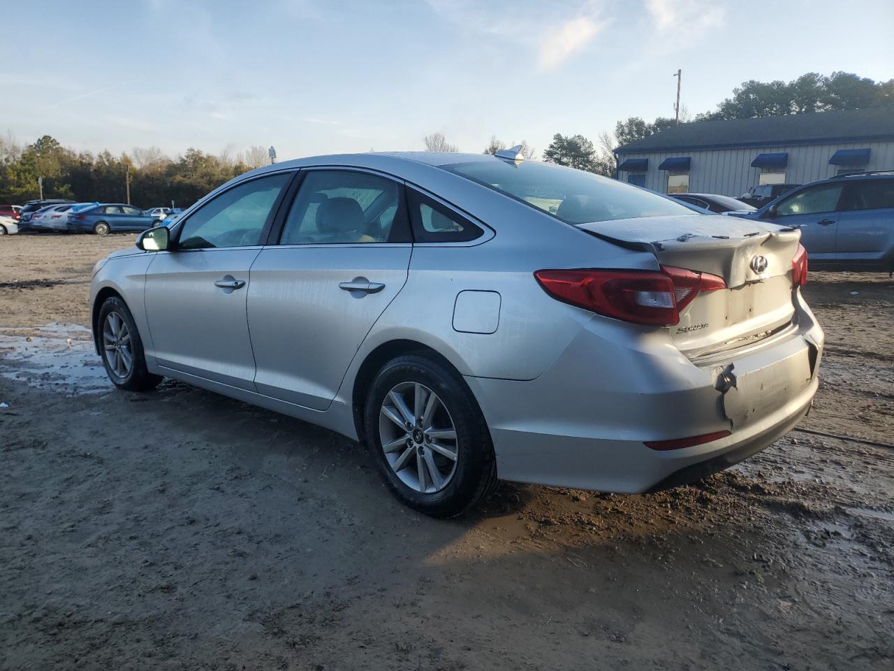2016 Hyundai Sonata - Image 2