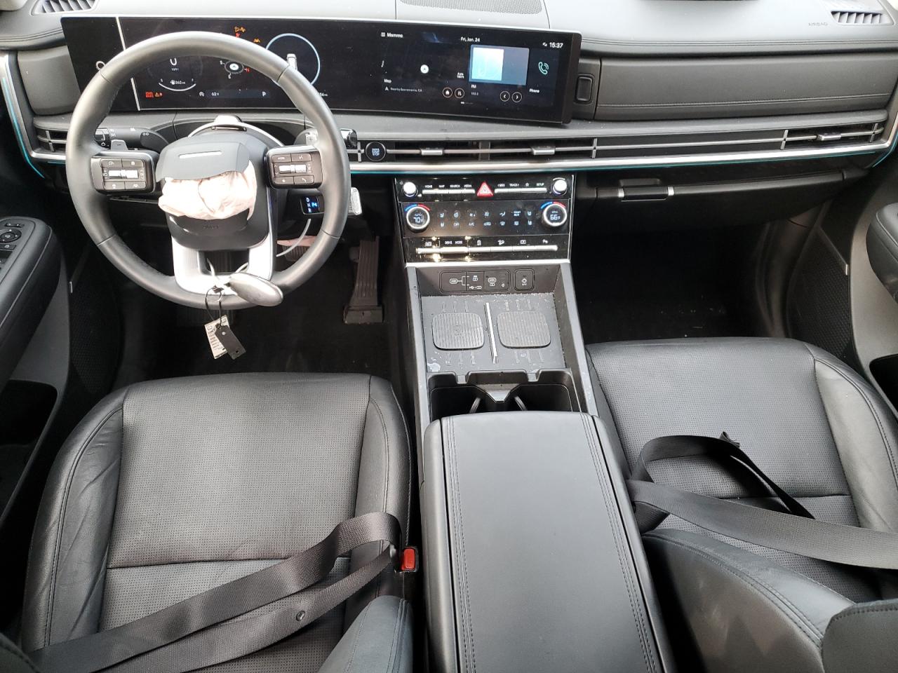 2024 Hyundai Santa Fe - Image 8