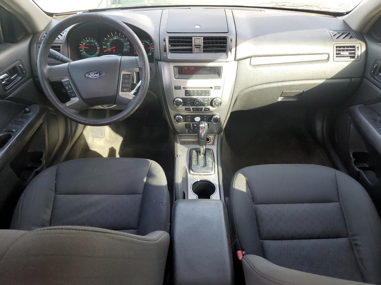 2010 Ford Fusion - Image 8