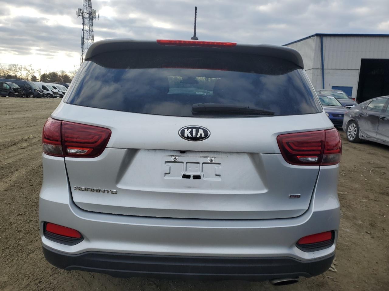 2020 Kia Sorento L VIN: 5XYPG4A31LG635530 Lot: 42756625