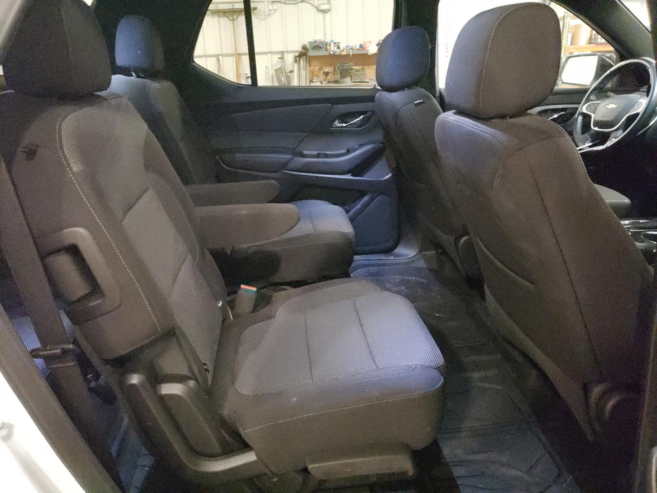 2022 Chevrolet Traverse - Image 11