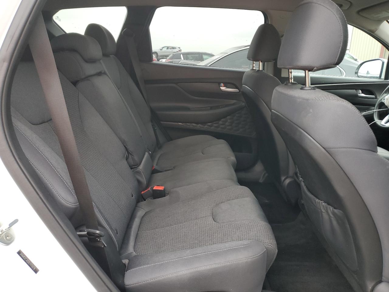 2020 Hyundai Santa Fe - Image 11