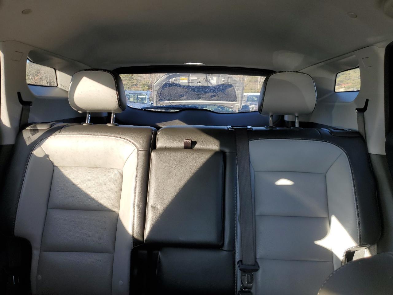 2022 GMC Terrain - Image 10