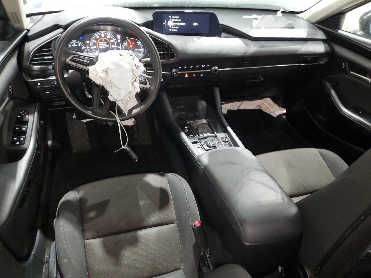 2021 Mazda 3 - Image 8
