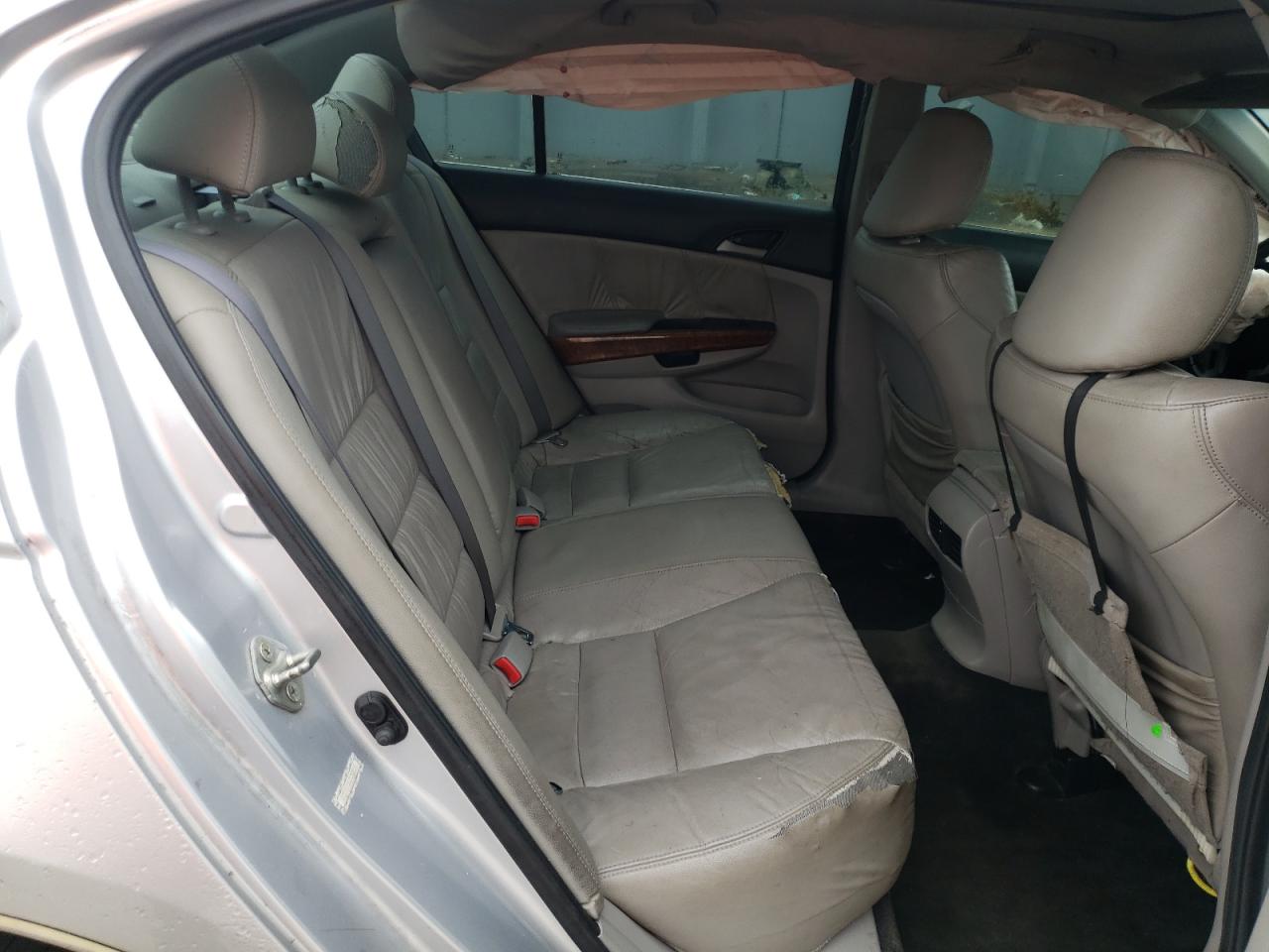 2011 Honda Accord - Image 11