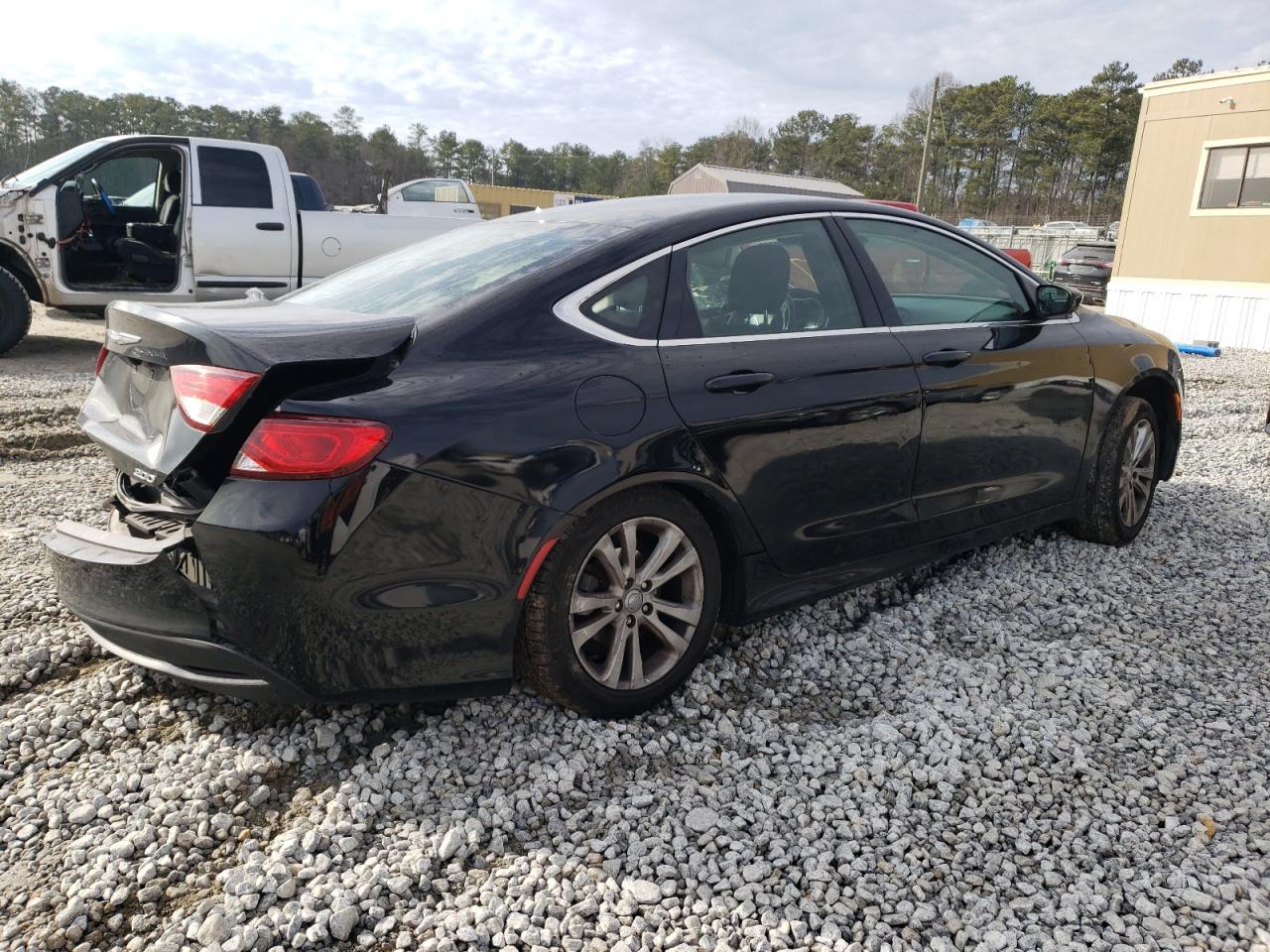 2016 Chrysler 200 - Image 3
