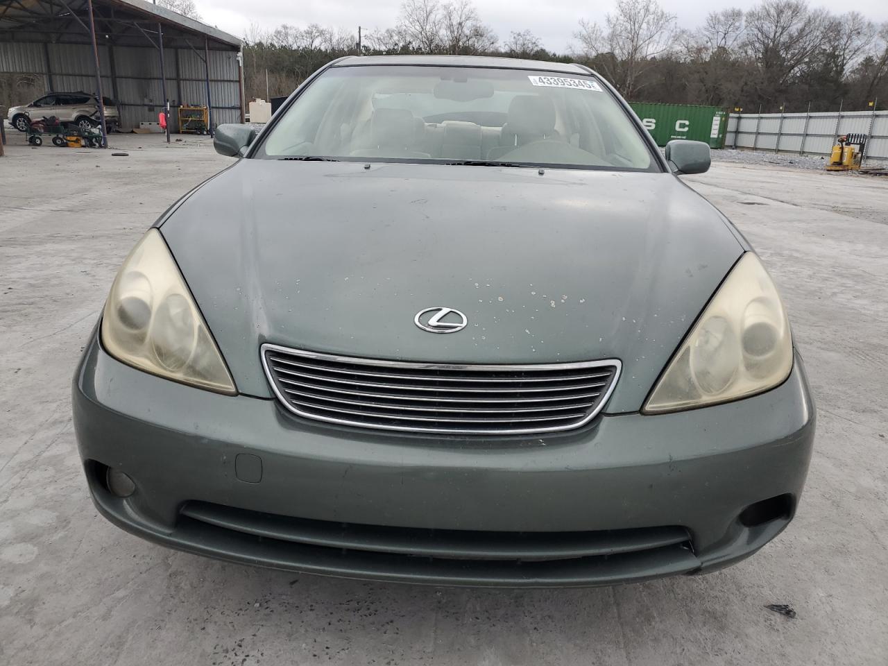 2005 Lexus ES - Image 5