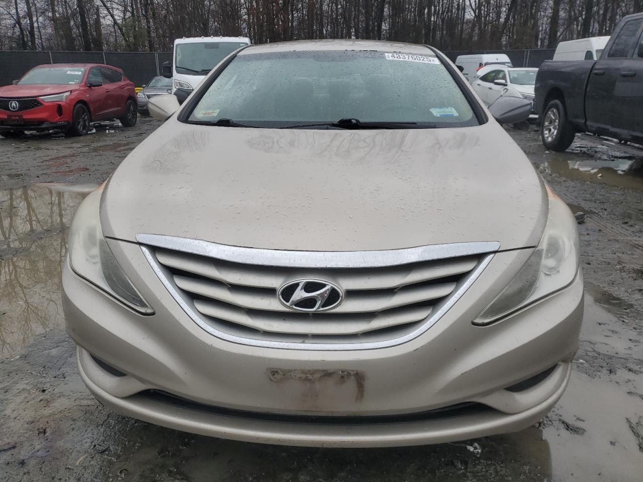 2011 Hyundai Sonata - Image 5